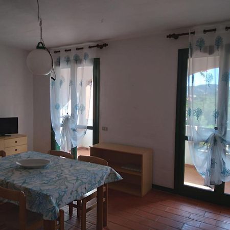Appartamento Trilocale Vista Piscina Baja Cerdeña Exterior foto